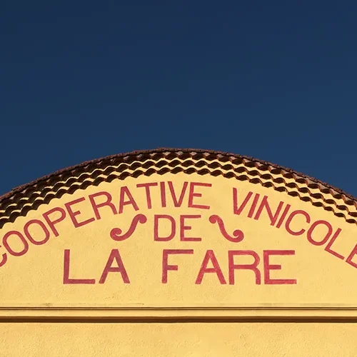 <strong>Architectures #100 - La Fare-les-Oliviers | 13</strong> <small>© Rémy SALAÜN</small>